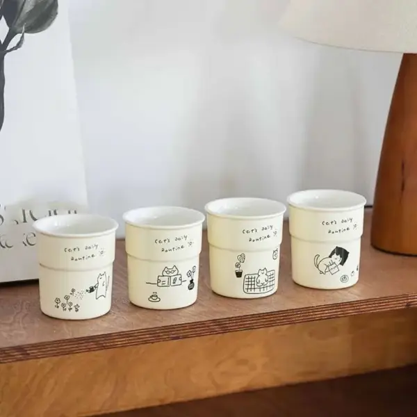 Geschenke für Katzenliebhaber: Keramikbecher mit Katzenzeichnung