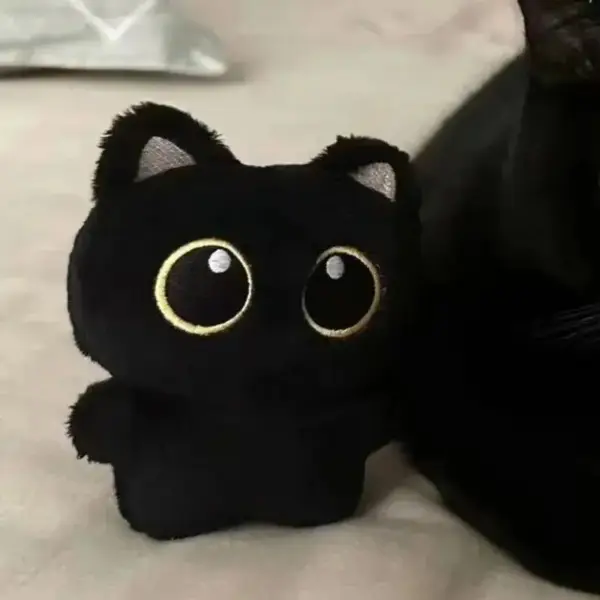 Geschenke für Katzenliebhaber: Plüsch-Katzenanhänger, Stickaugen – Bild 2