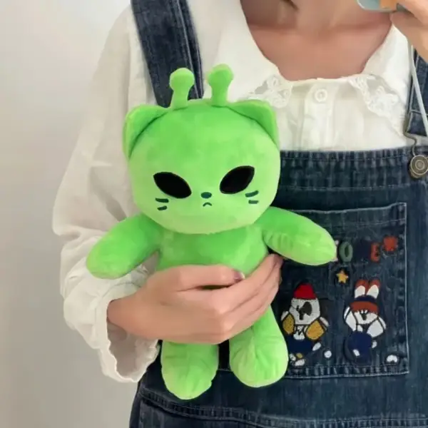 Geschenke für Katzenliebhaber: Plüschtier Katze im Alien-Look