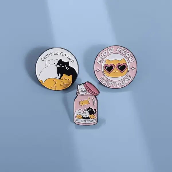 Geschenk für Katzenliebhaber: Katzen-Pin-Set mit Sonnenbrille – Bild 2