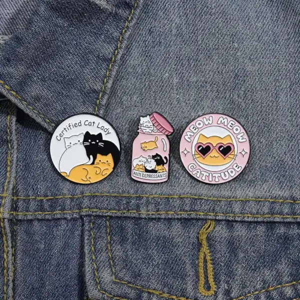 Geschenk für Katzenliebhaber: Katzen-Pin-Set mit Sonnenbrille – Bild 3