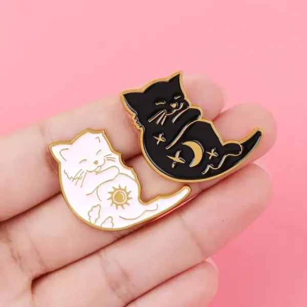 Geschenke für Katzenliebhaber: Katzen-Pins, viele Motive – Bild 2