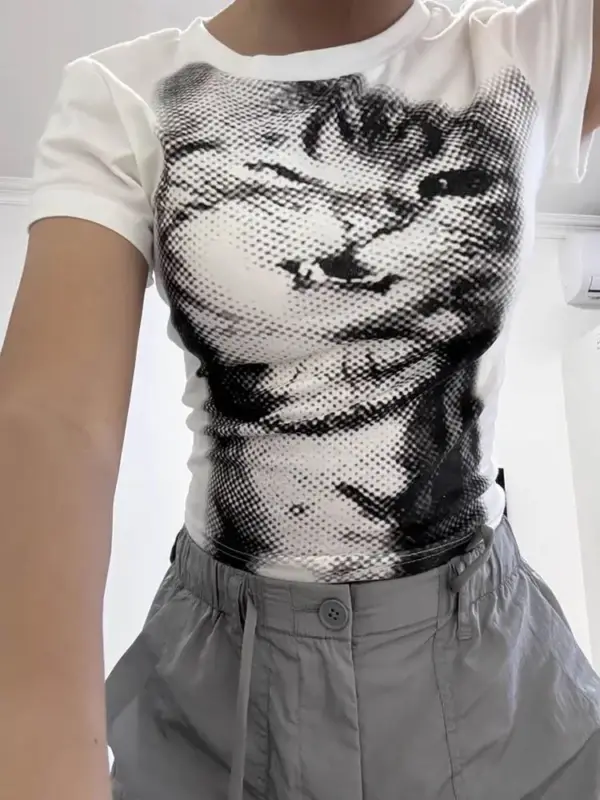 Geschenke für Katzenliebhaber: Damen-T-Shirt, Katzen-Rasterdruck – Bild 3
