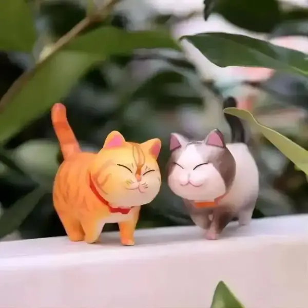 Geschenke für Katzenliebhaber: Katzenfiguren-Set, Miniatur – Bild 3