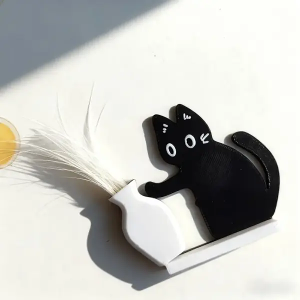 Geschenke für Katzenliebhaber: Kühlschrankmagnet Katze mit Vase – Bild 3