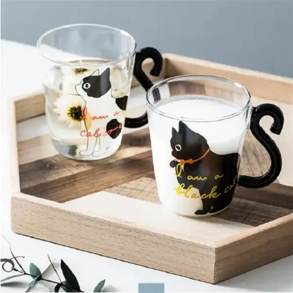 Geschenke für Katzenliebhaber: Glastasse mit Katzen-Schwanzhenkel