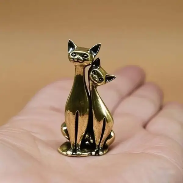 Geschenke für Katzenliebhaber: Katzenpaar-Figur aus Kunstharz – Bild 2
