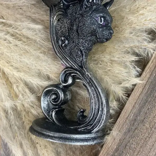 Geschenke für Katzenliebhaber: Pokal mit Katzenfigur am Stiel – Bild 2