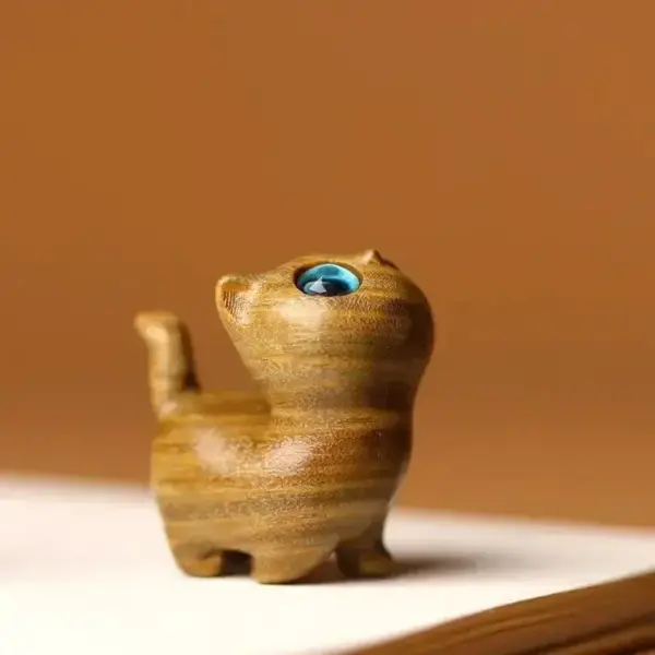 Geschenke für Katzenliebhaber: Holzkatze mit großen Augen – Bild 5