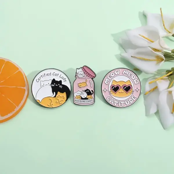 Geschenk für Katzenliebhaber: Katzen-Pin-Set mit Sonnenbrille – Bild 6
