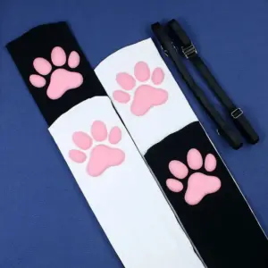 Schwarze Overknee-Strümpfe mit rosa Katzenpfoten-Applikation und Haltebändern