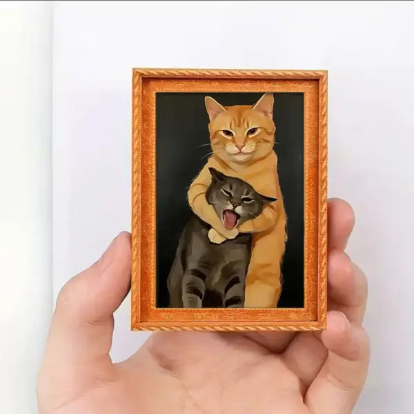 Kühlschrankmagnet im Bilderrahmen mit zwei umarmenden Katzen – Bild 3