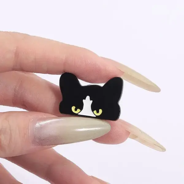 Geschenke für Katzenliebhaber: Katzen-Pins, spähender Blick – Bild 3