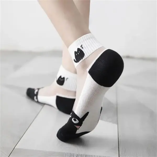 Geschenke für Katzenliebhaber: Socken mit transparentem Einsatz – Bild 4