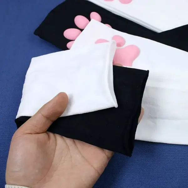 Geschenke für Katzenliebhaber: Overknees Damen, Katzenpfote – Bild 2