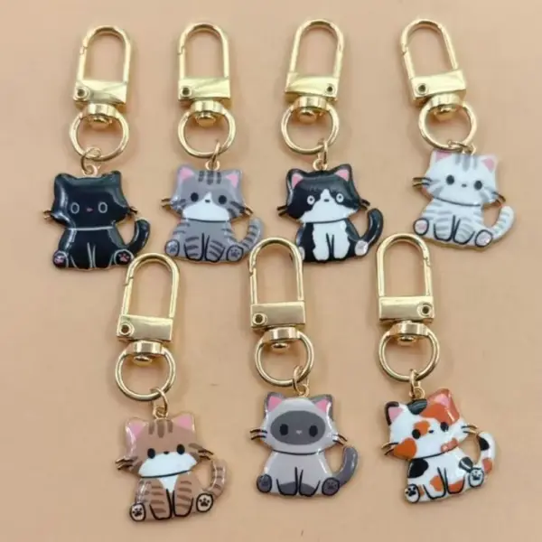Katzen-Schlüsselanhänger mit goldfarbenem Karabiner im Set