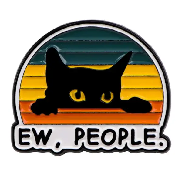 Geschenk für Katzenliebhaber: Emaille-Pin grimmige Katze, Grau – Bild 11