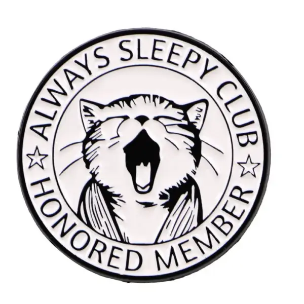 Geschenk für Katzenliebhaber: Emaille-Pin grimmige Katze, Grau – Bild 10