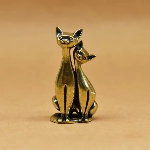 Geschenke für Katzenliebhaber: Katzenpaar-Figur aus Kunstharz – Bild 4
